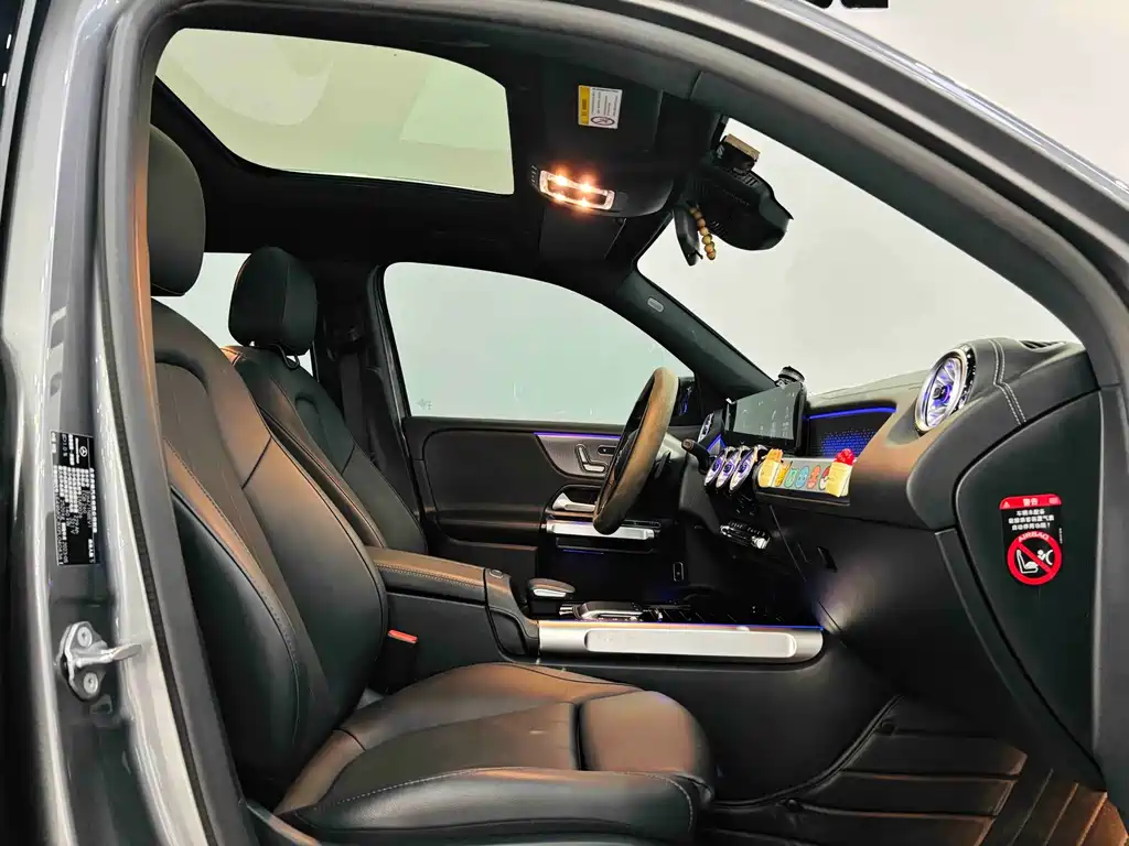 Mercedes-Benz EQB — миниатюра 27