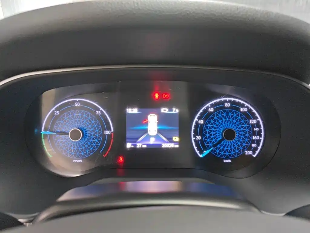 Hongqi Hongqi E-QM5 — миниатюра 12