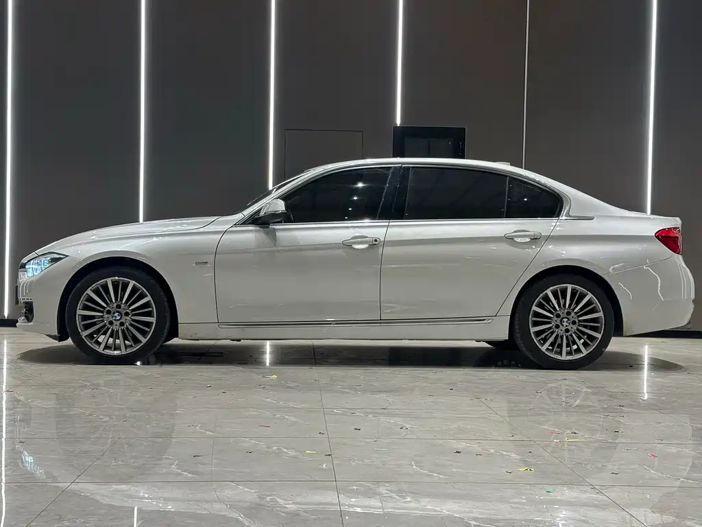 BMW 3 Series 3 2018 320Li Lead Luxury