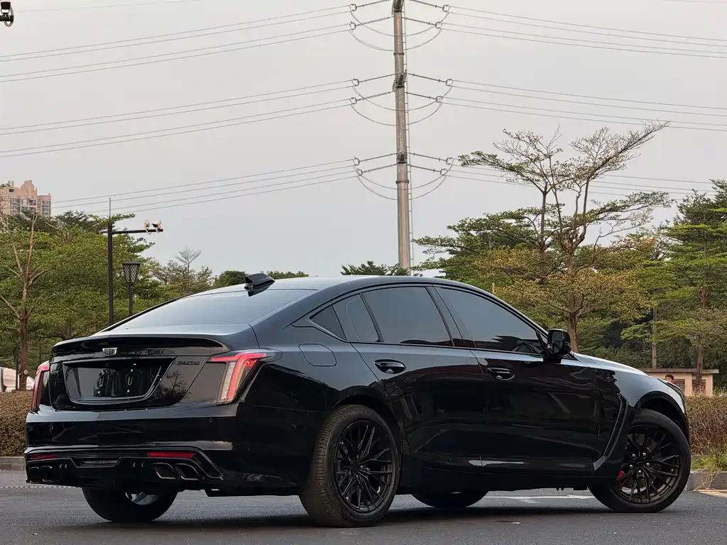 Cadillac CT5 — миниатюра 6