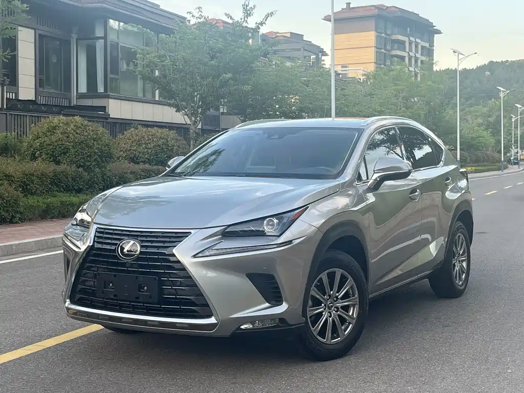 Купить Lexus NX