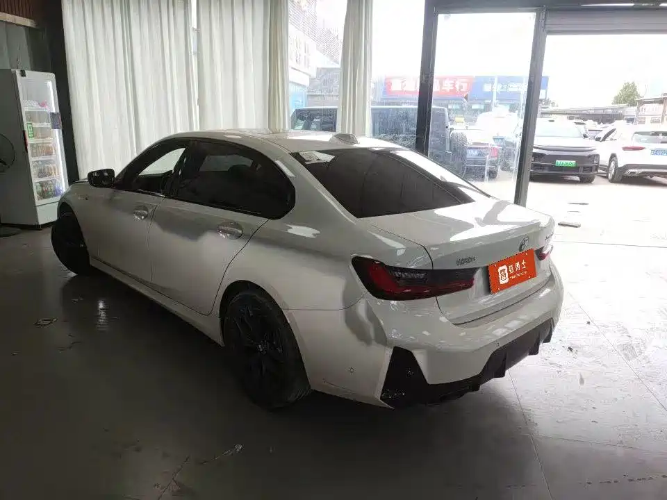 BMW 3 Series — миниатюра 3