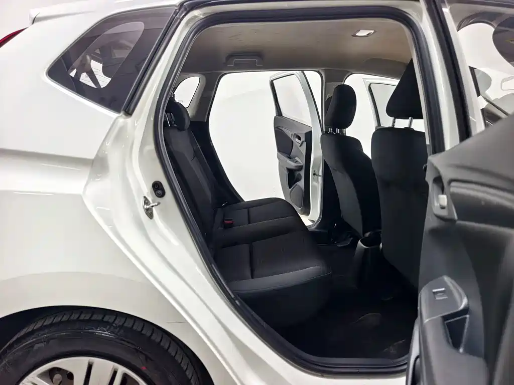 Honda Fit — миниатюра 15