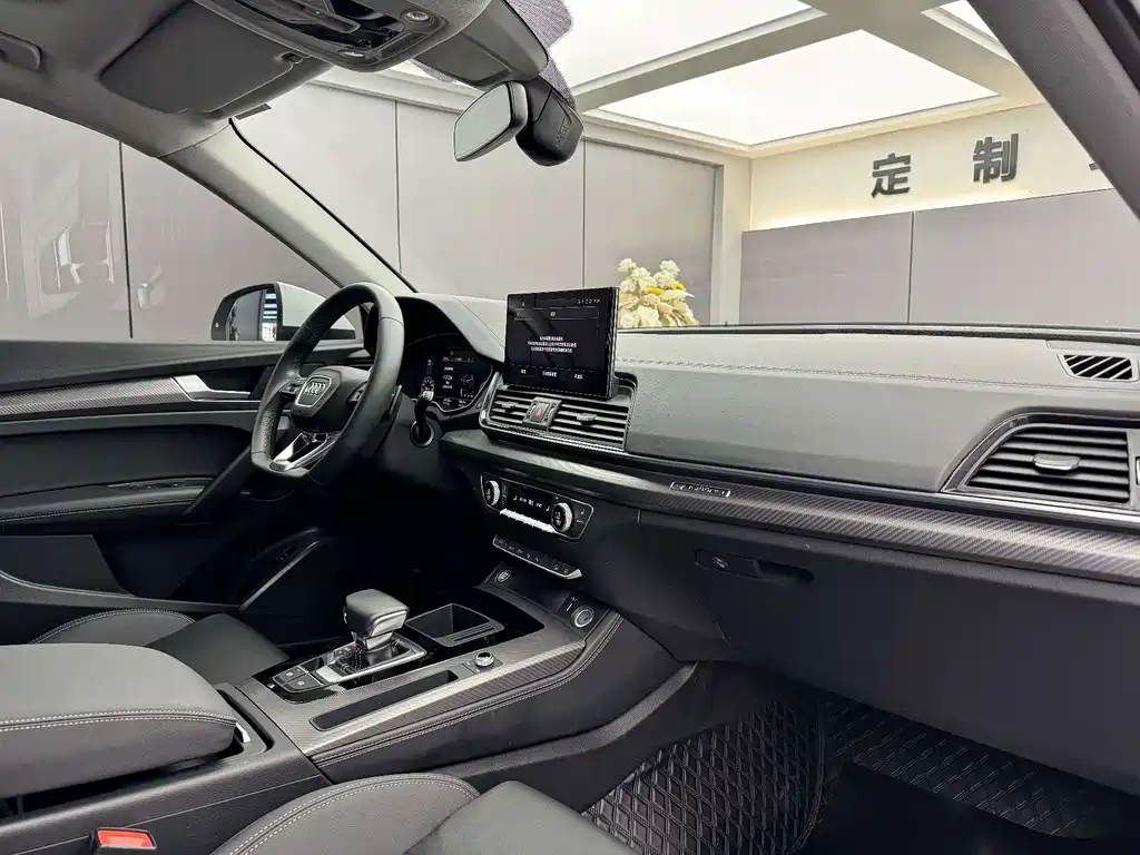 Audi Q5L — миниатюра 7