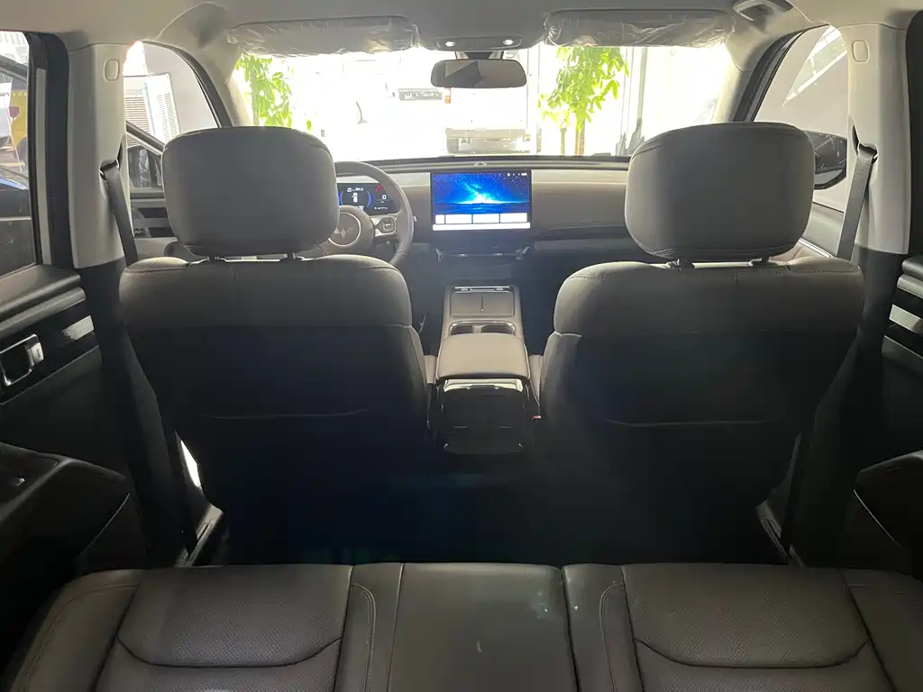 Wuling Xingguang 560 New Energy — миниатюра 13