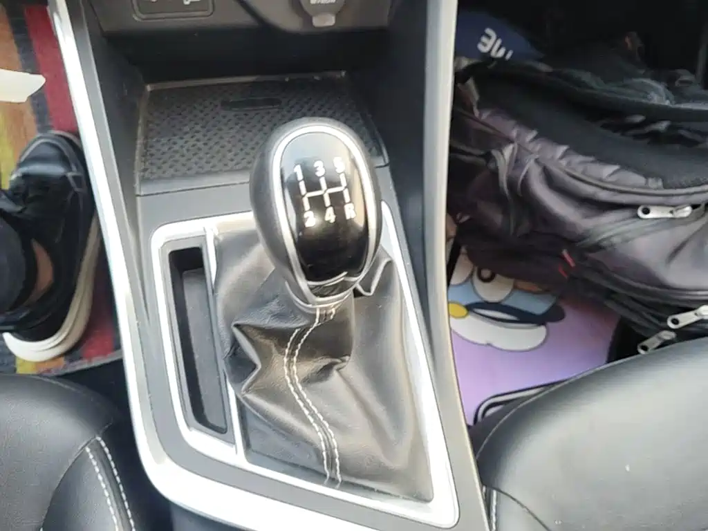 Geely Vision X3 — миниатюра 14