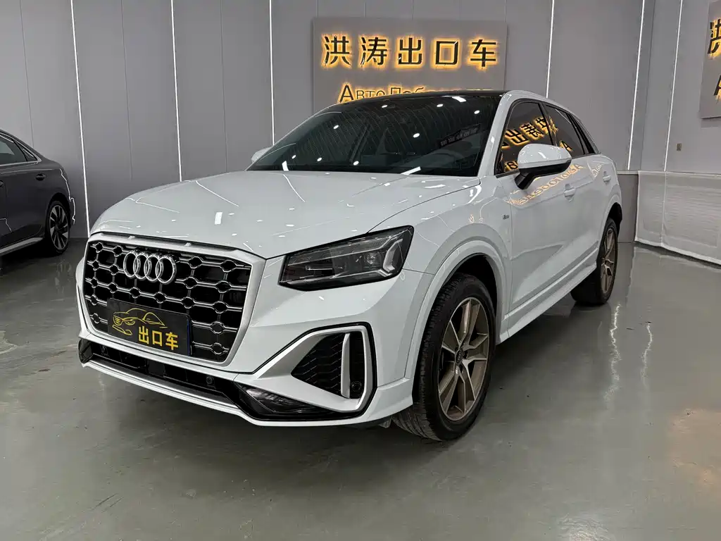 Audi Q2L 2022 35 TFSI Fashion