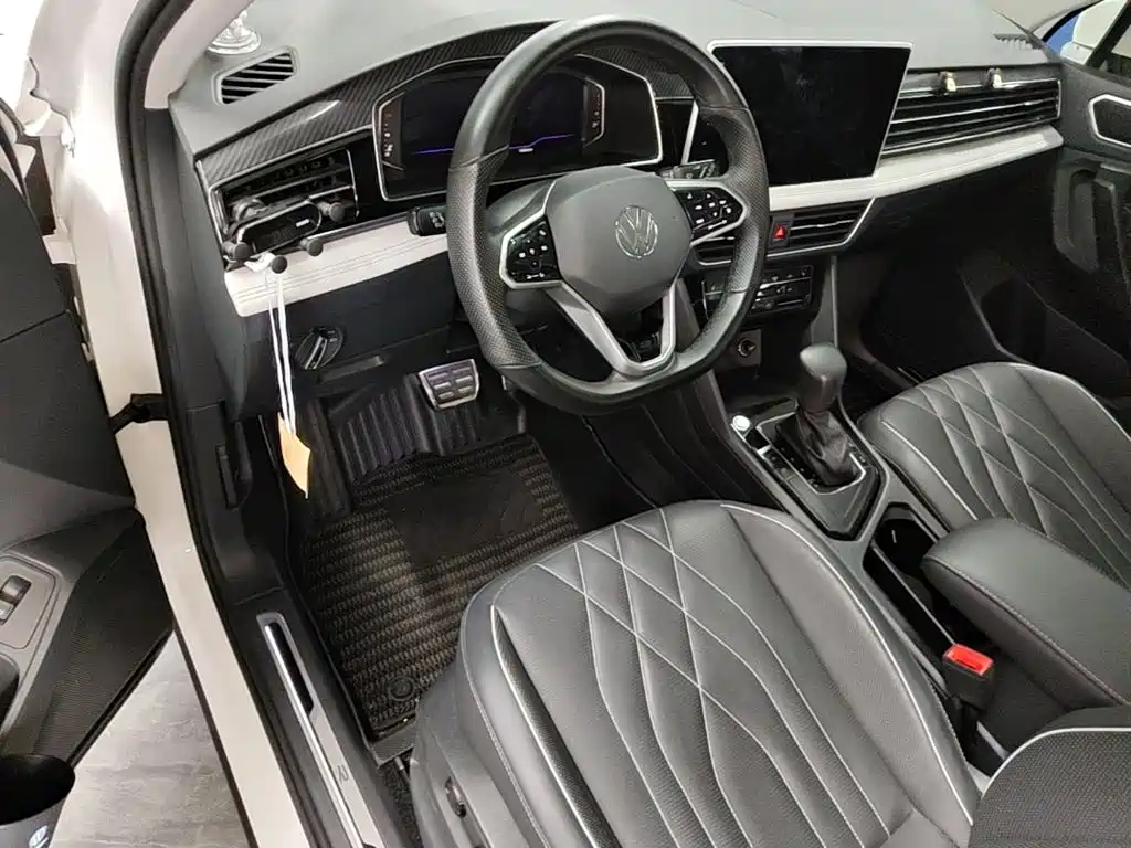 Volkswagen Tiguan L — миниатюра 16