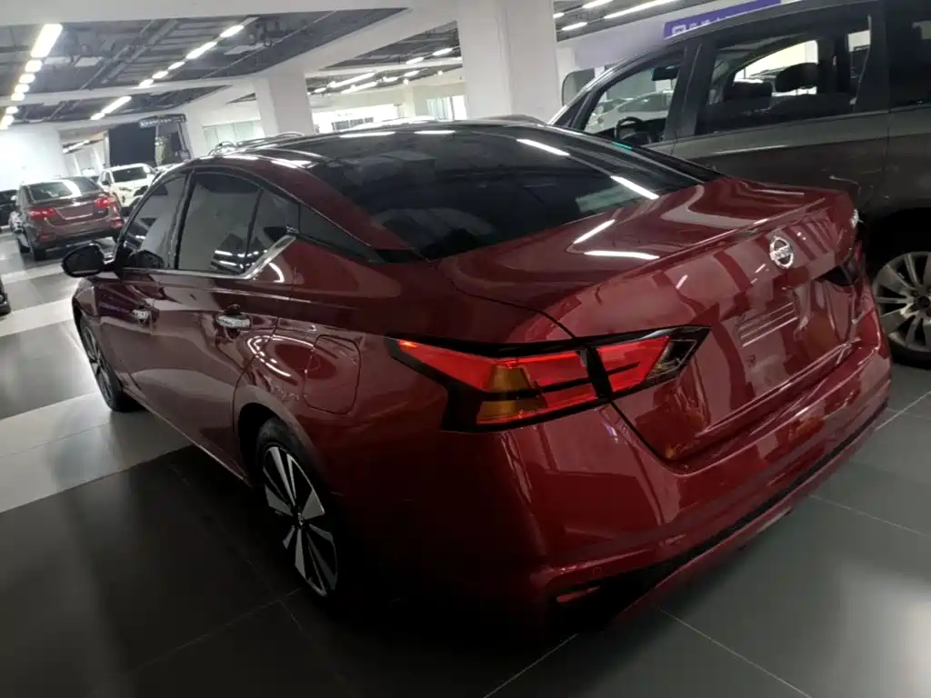 Nissan Teana — миниатюра 5