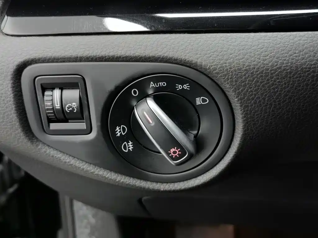 Volkswagen Sharan — миниатюра 21