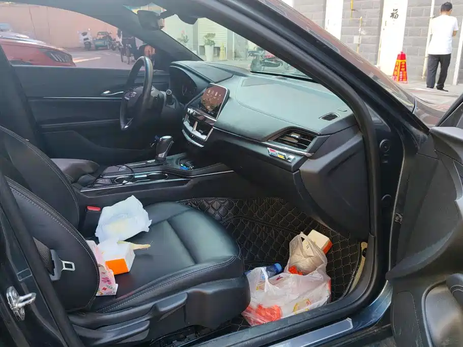Cadillac CT4 — миниатюра 8