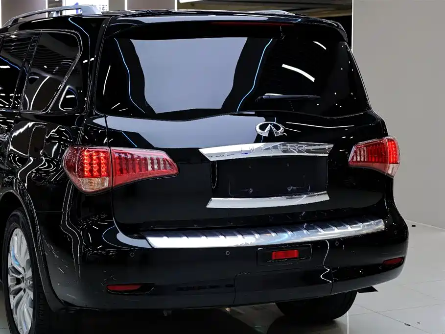 Infiniti QX80 2016 5.6L 4WD