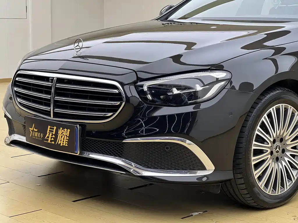 Mercedes-Benz E-Class — миниатюра 4