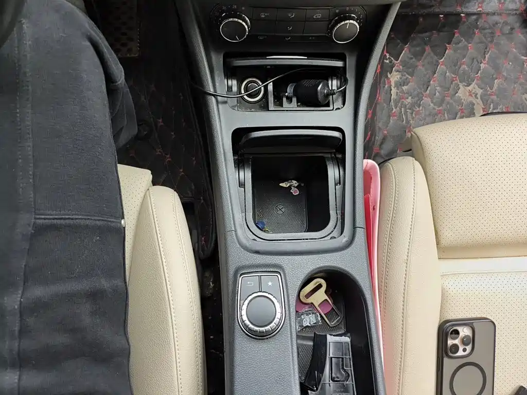Mercedes-Benz GLA — миниатюра 10