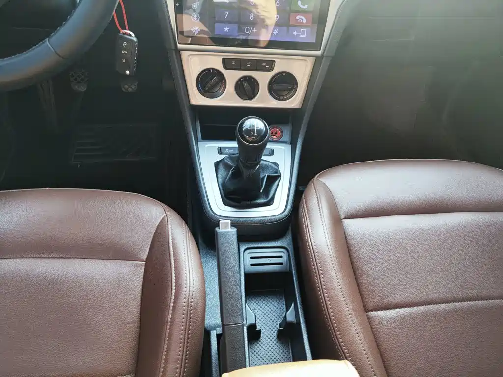 Volkswagen Lavida — миниатюра 14