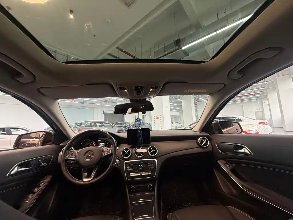 Mercedes-Benz GLA — миниатюра 10
