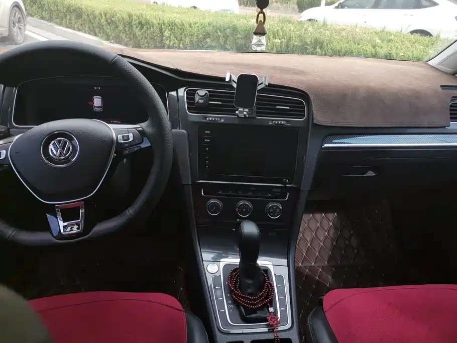 Volkswagen Golf — миниатюра 12