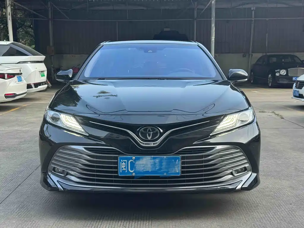 Toyota Camry 2019 2.5G Luxury V
