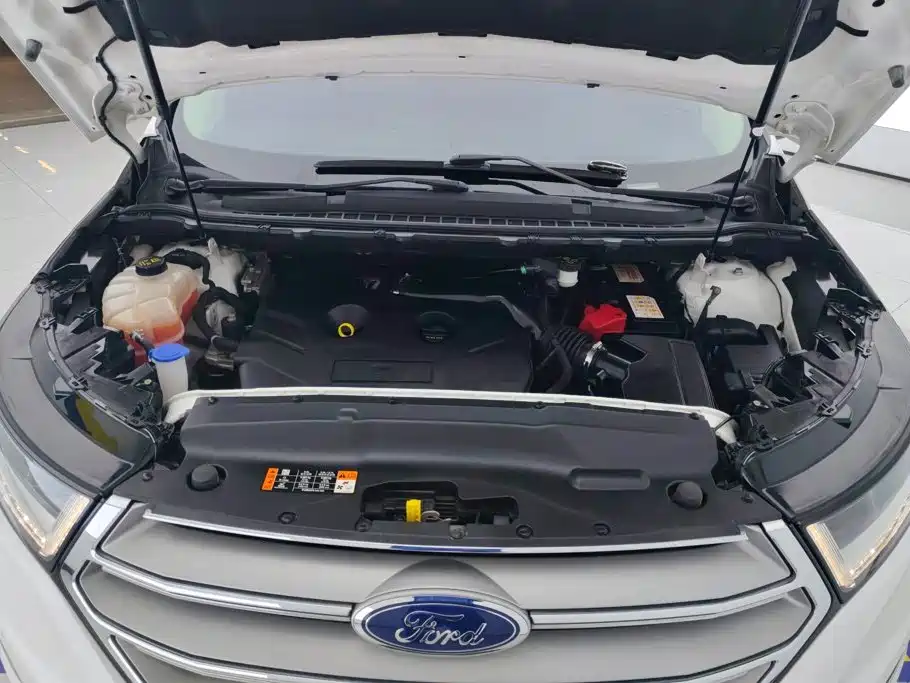 Ford Edge — миниатюра 10