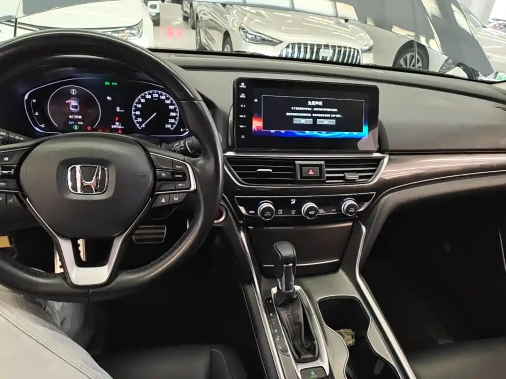 Honda Accord — миниатюра 10