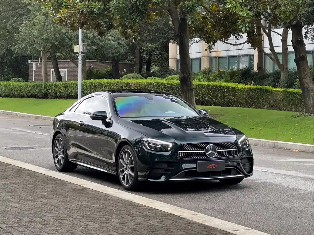 Mercedes-Benz E-Class (Import) — миниатюра 3