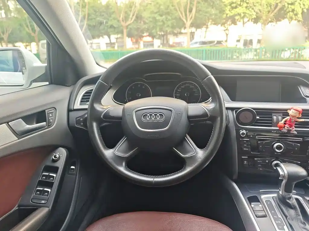 Audi A4L — миниатюра 3