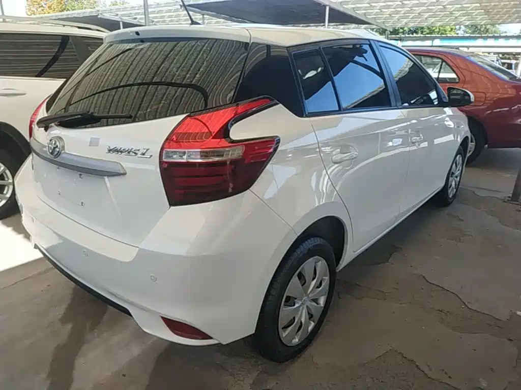Toyota Yaris L — миниатюра 7