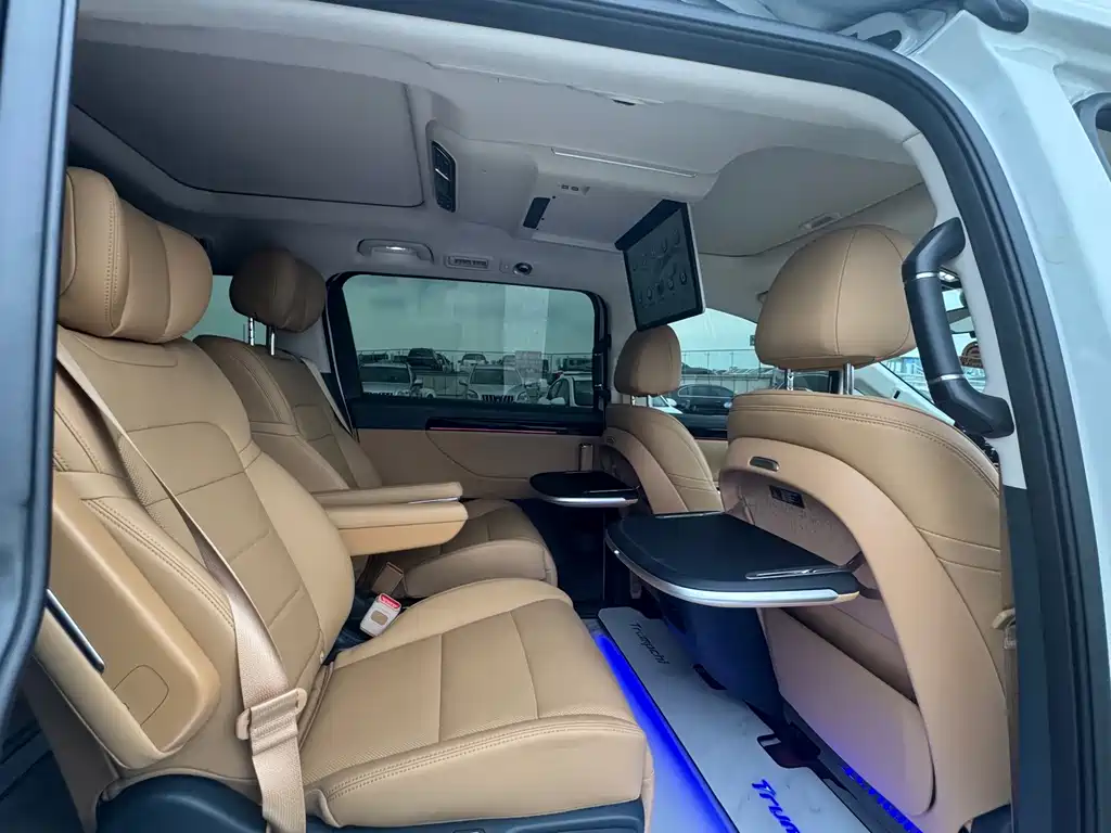 GAC Motor Trumpchi E8 PHEV — миниатюра 15