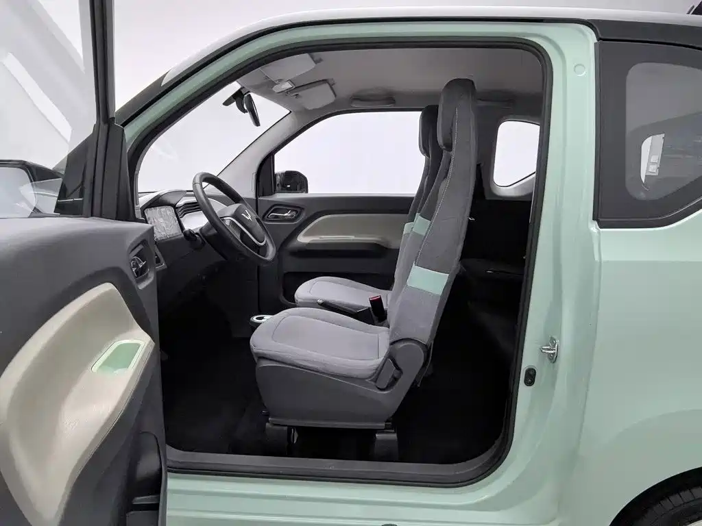 Wuling MINIEV — миниатюра 10