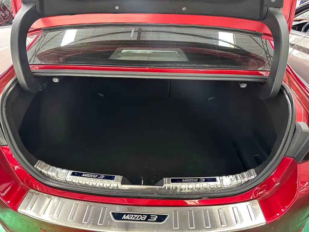 MAZDA 3 ANGKESAILA