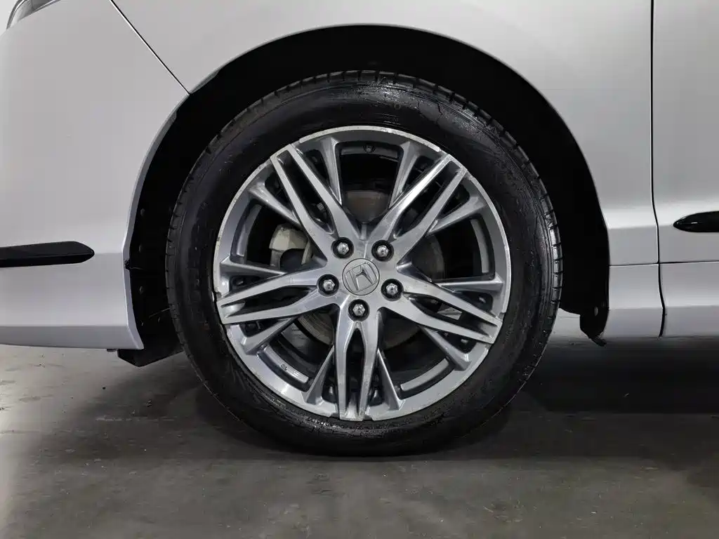 Honda Elysion — миниатюра 17