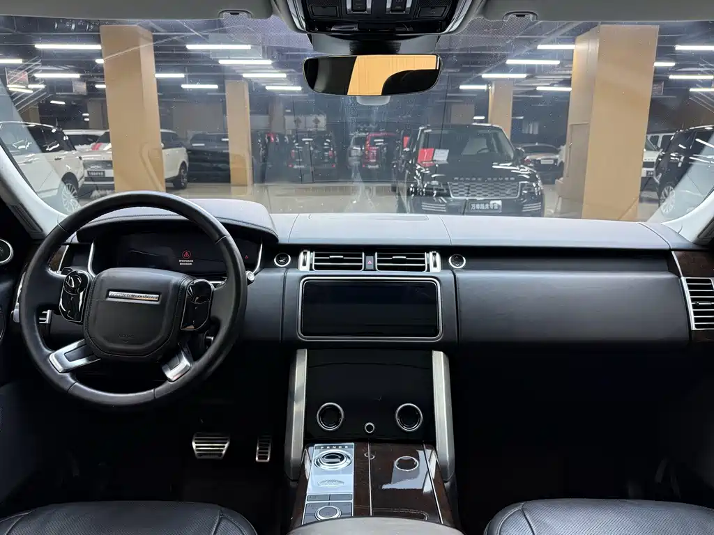 Land Rover Range Rover — миниатюра 6