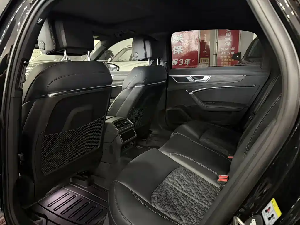 Audi A6L 2025 55 TFSI quattro Premium