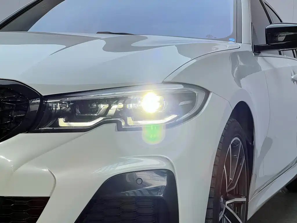 BMW 3 Series — миниатюра 4