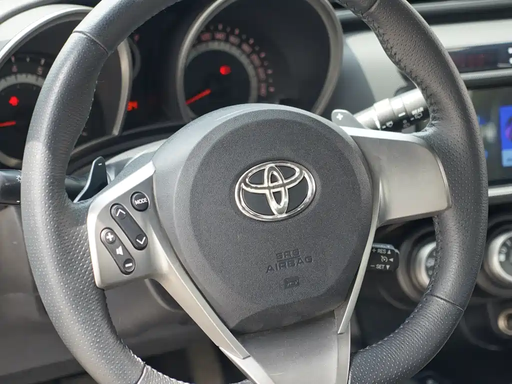 Toyota Zelas 2011 2.5L Luxury