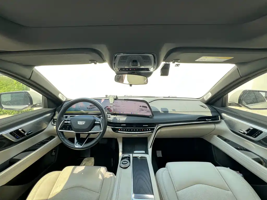 Cadillac CT6 — миниатюра 8