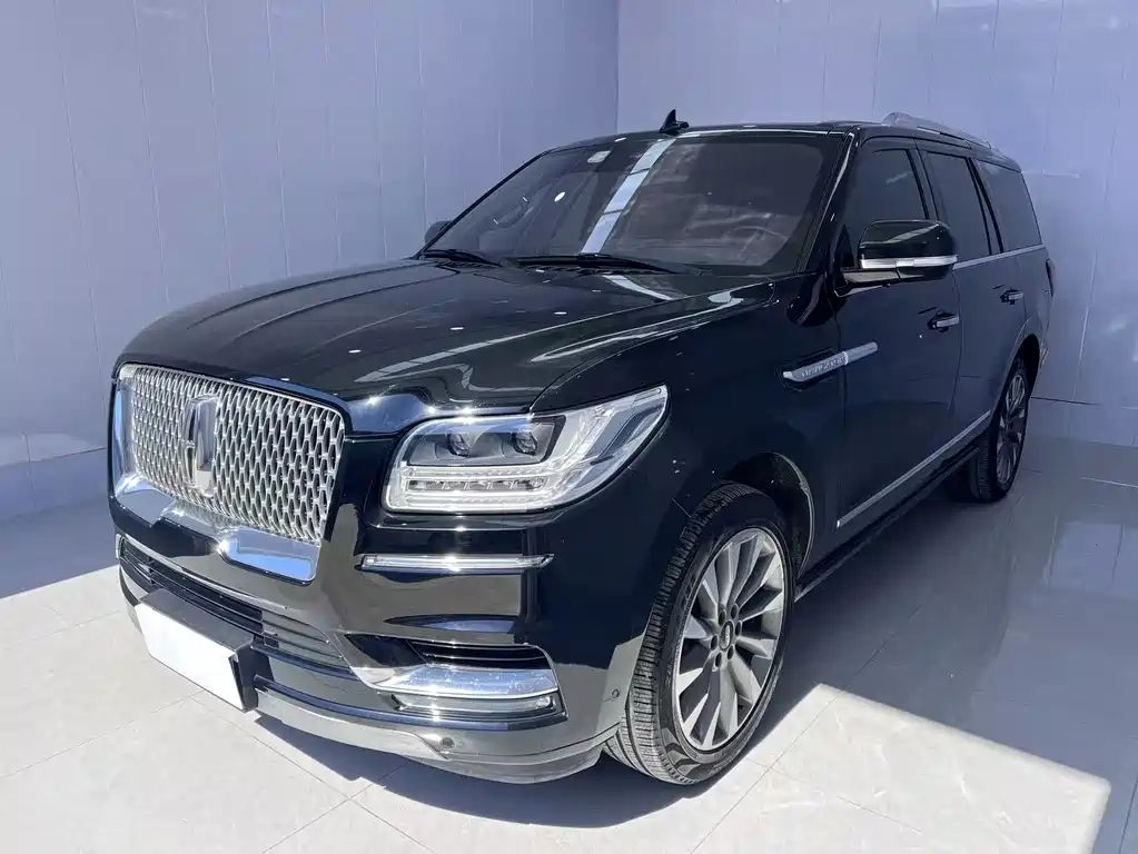 Купить Lincoln Navigator