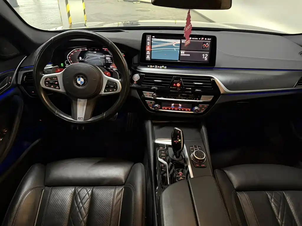 BMW 5 Series (Import) — миниатюра 14
