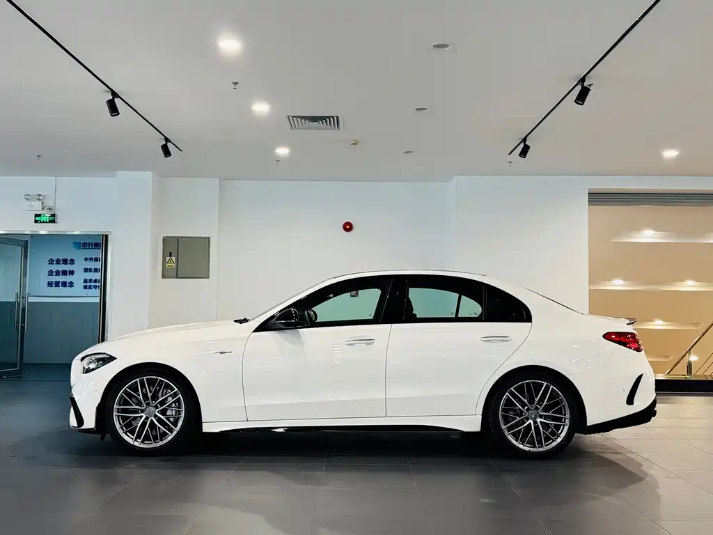 Mercedes-Benz C-Class AMG — миниатюра 4