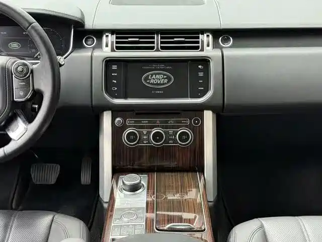 Land Rover Range Rover — миниатюра 18