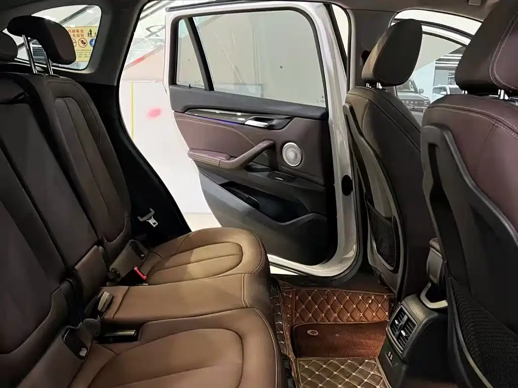 BMW X1 2022 sDrive25Li Lead