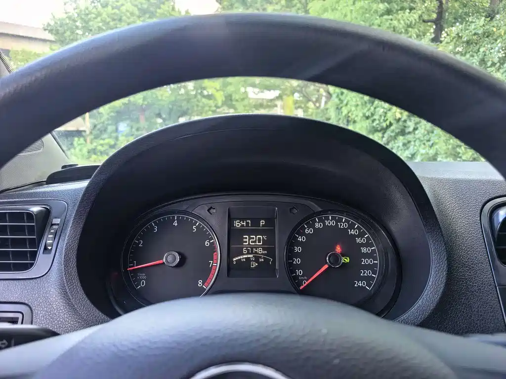 Volkswagen Polo — миниатюра 5
