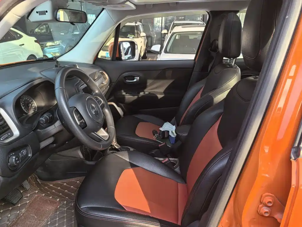Jeep Renegade — миниатюра 13