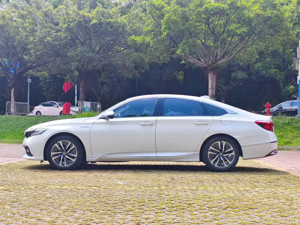 Honda Inspire — миниатюра 7