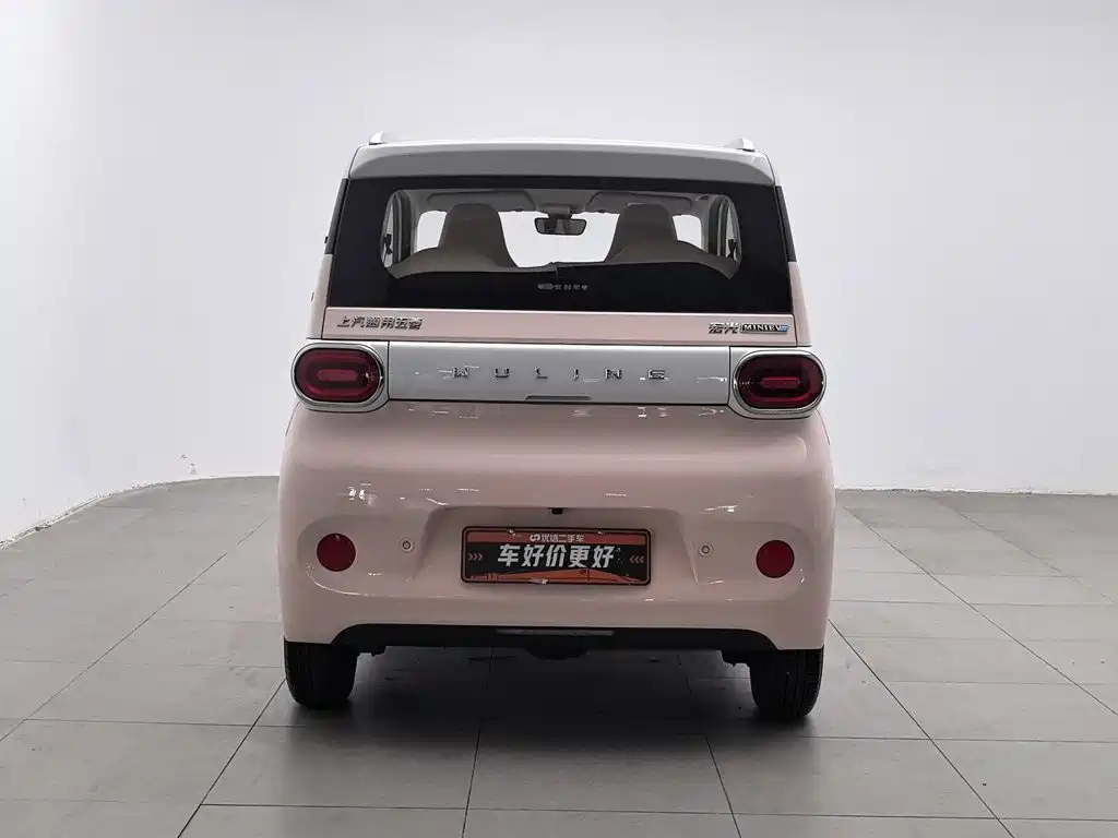 Wuling MINIEV — миниатюра 4