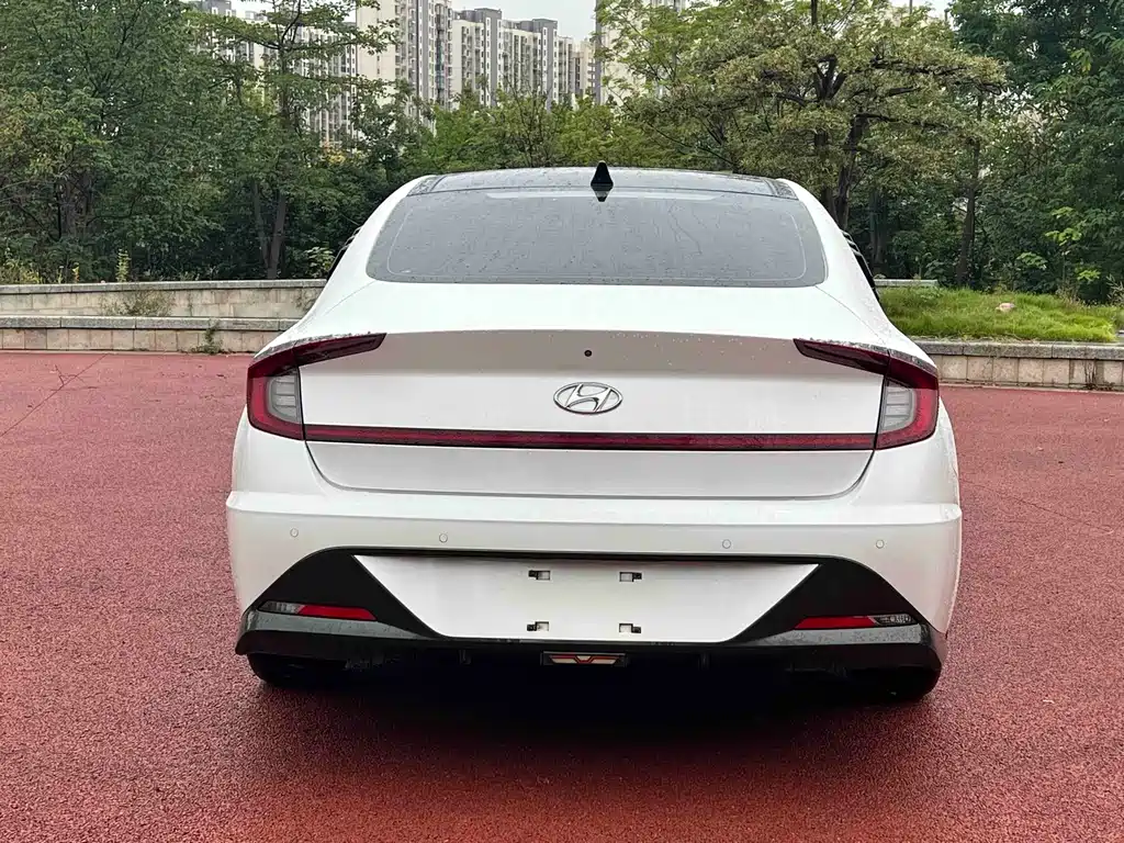 Hyundai Sonata — миниатюра 5