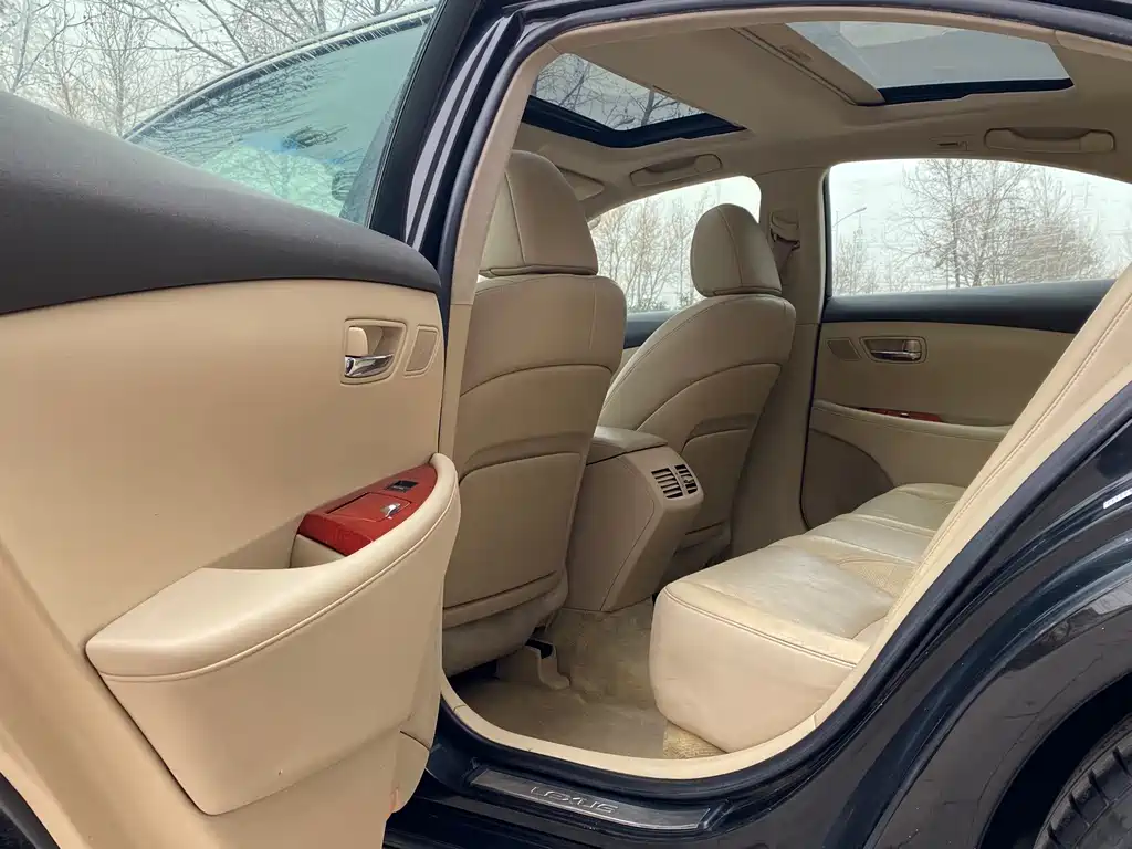 Lexus ES — миниатюра 9