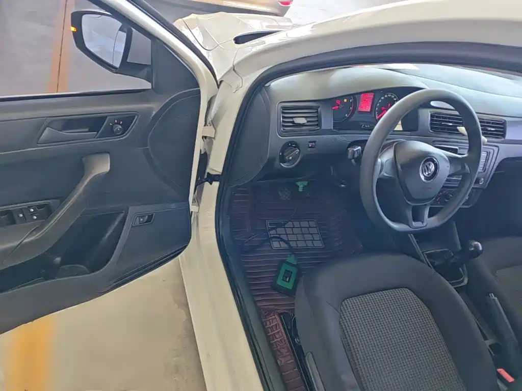 Volkswagen Santana — миниатюра 16