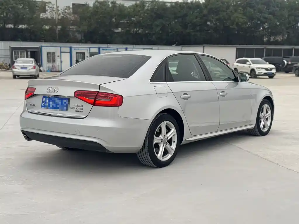 Audi A4L — миниатюра 7