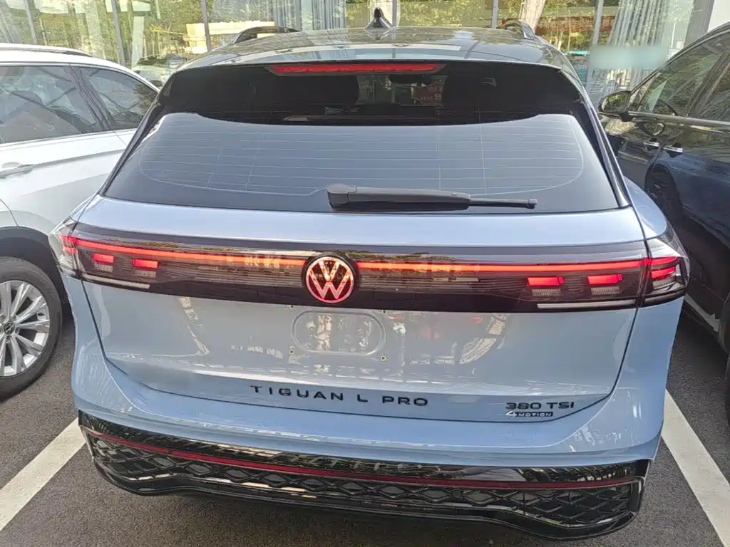 Volkswagen Tiguan L — миниатюра 6